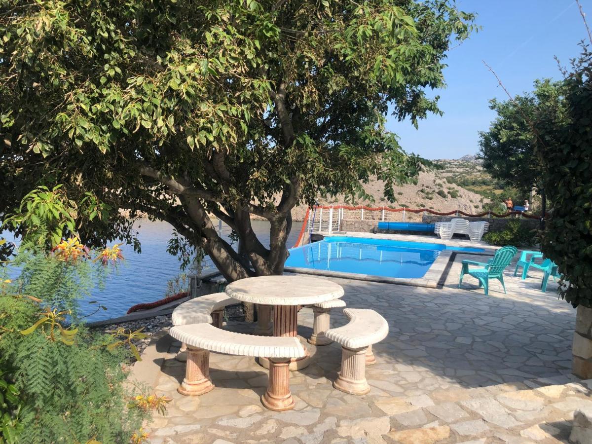 Resort Haus Toma Цезарица Екстериор снимка