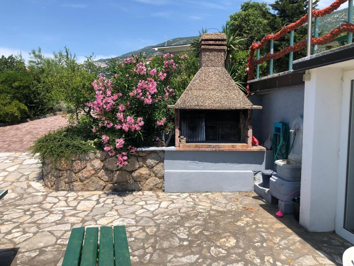 Resort Haus Toma Цезарица Екстериор снимка