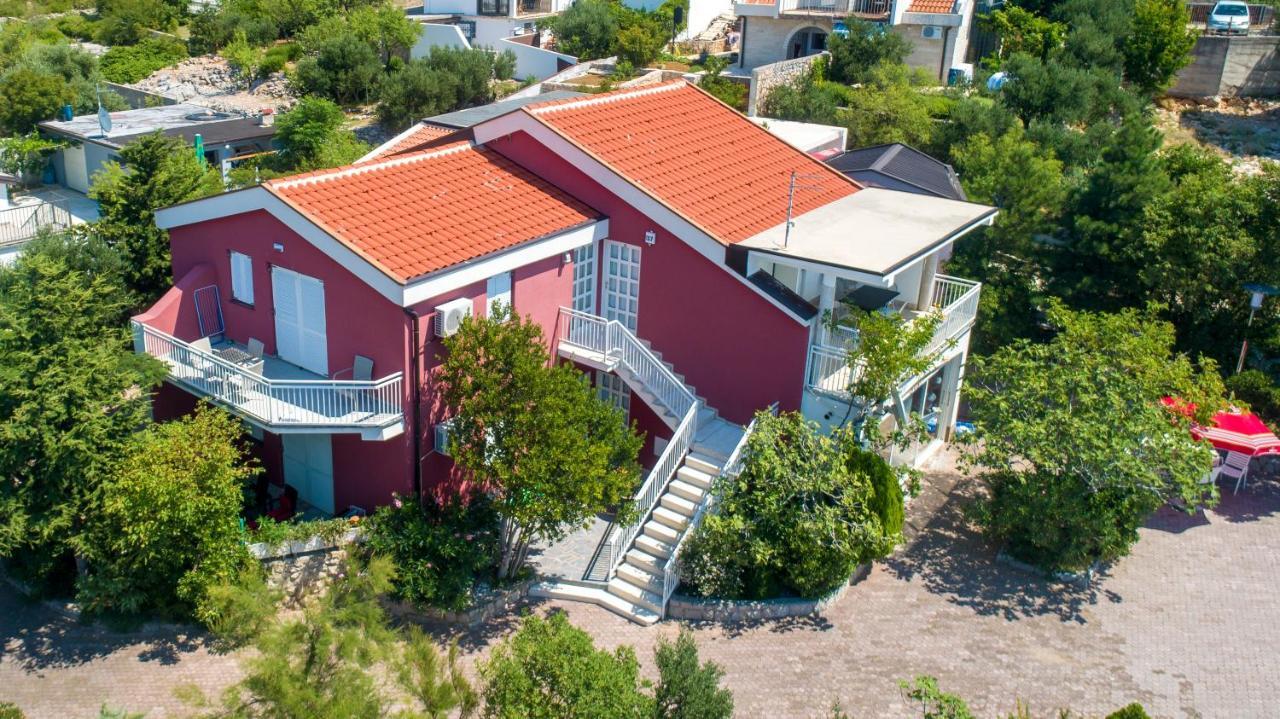 Resort Haus Toma Цезарица Екстериор снимка